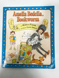 Amelia Bedelia, Bookworm